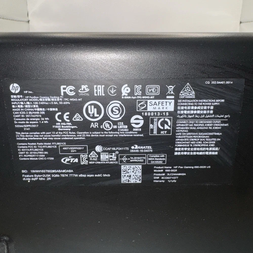 PC HP Pavilion 690-0028 1TB, AMD Ryzen 5., 3.6GHz, 8GB Gaming Desktop - Black